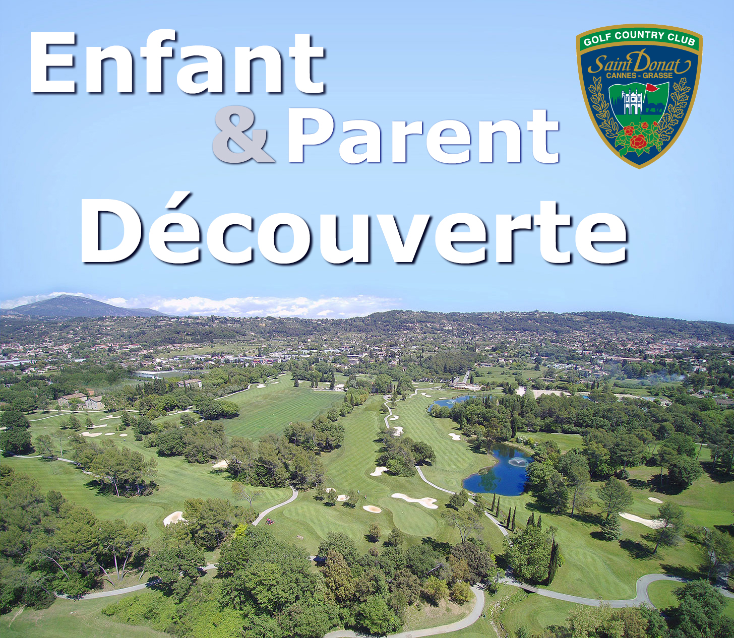 Découverte du golf pour un enfant avec son parents