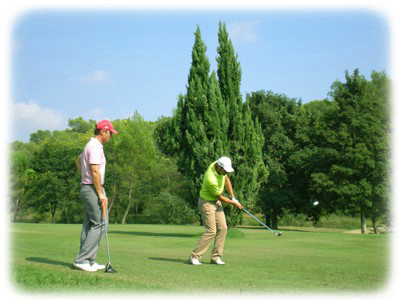 enseignement du golf sur le terrain