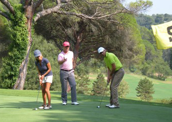 Débuter le golf sur le terrain dans les Alpes-Maritimes