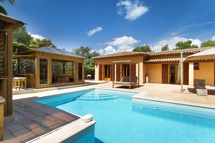 hébergement avec piscine, espace bien-être et détente