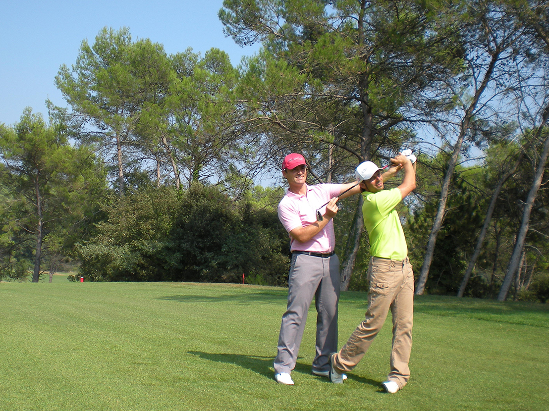 se perfectionner par l'enseignement du golf en stage intensif pendant 5 jours
